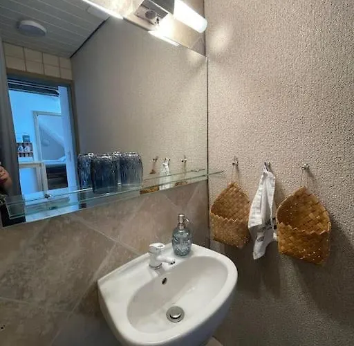 Siloah 아파트 유틴